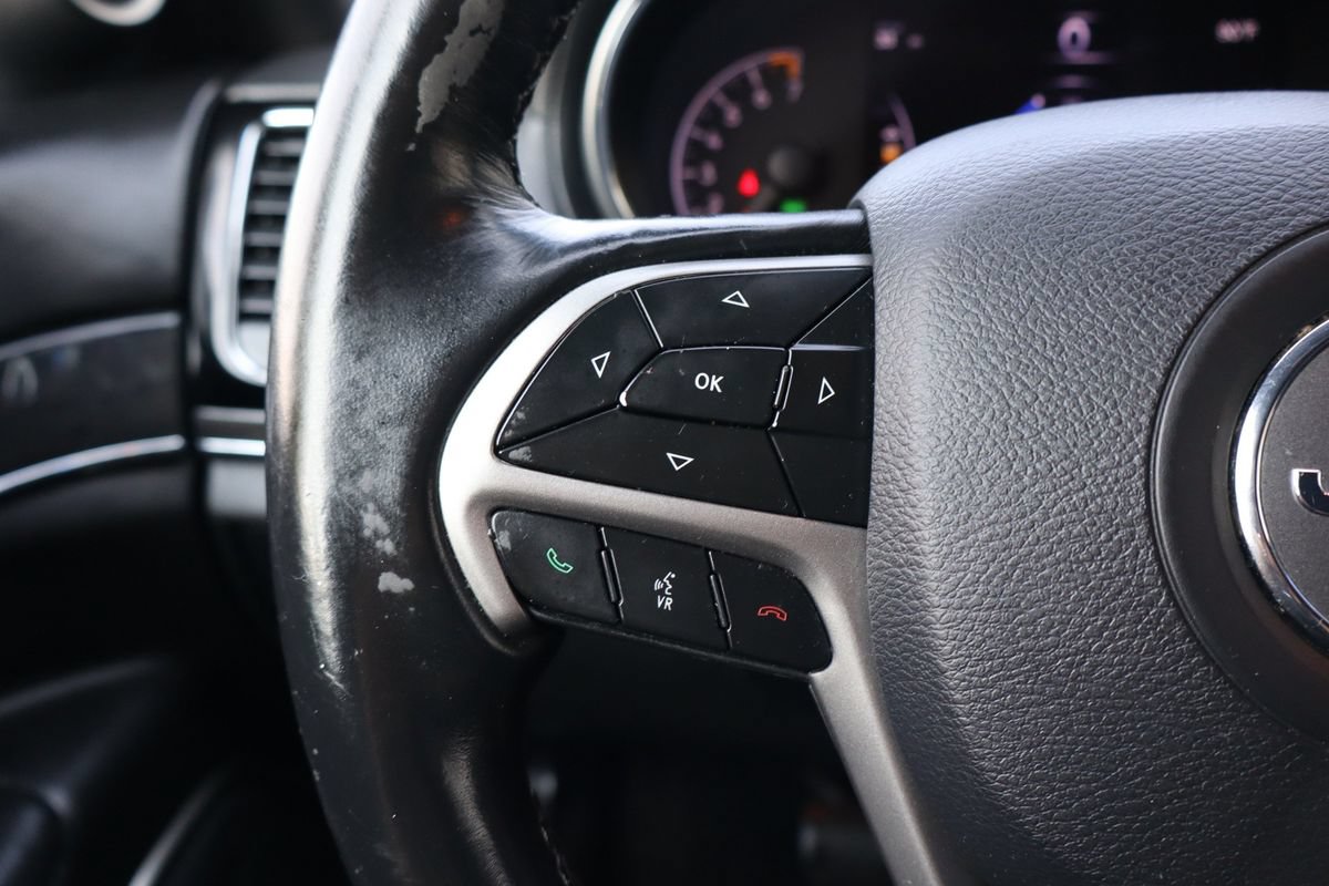 Used 2019 Jeep Grand Cherokee Overland AWD/4WD image 15