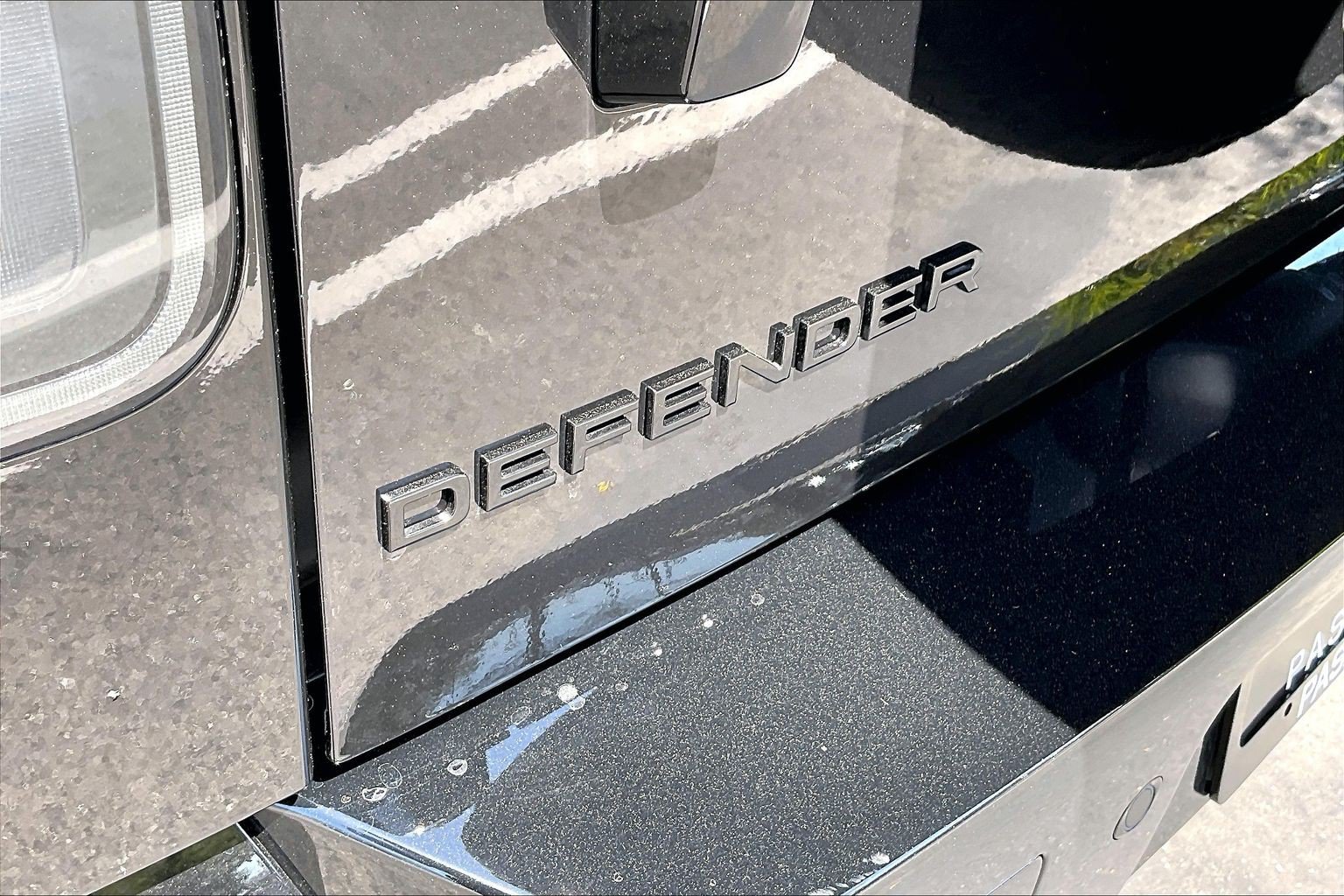 New 2026 Land Rover Defender 110 S AWD/4WD image 9