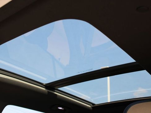 Used 2025 Chevrolet Equinox ACTIV w/ Safety and Technology Package image 37