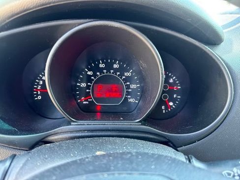 Used 2015 Kia Soul + FWD image 21