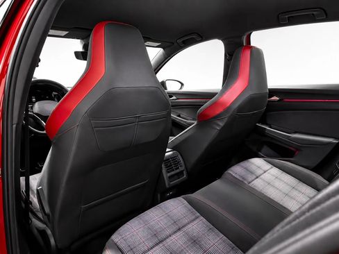 Used 2023 Volkswagen GTI 40th Anniversary Edition FWD image 14