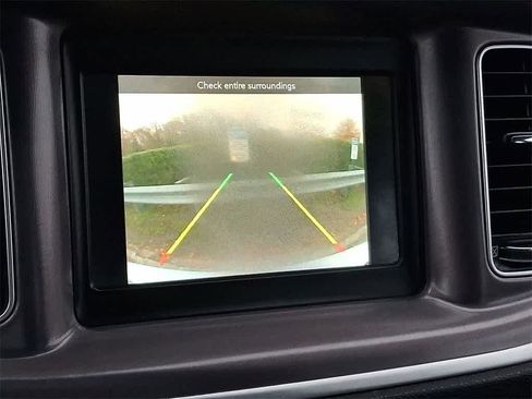 Used 2020 Dodge Charger SXT w/ Leather Interior Group image 15