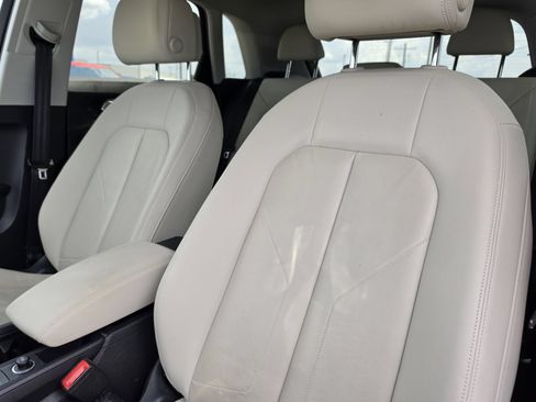 Used 2020 Audi Q3 2.0T Premium Plus AWD/4WD image 17