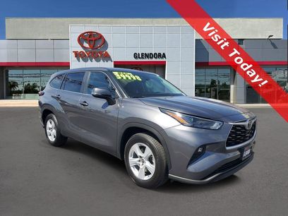 Used 2024 Toyota Highlander LE