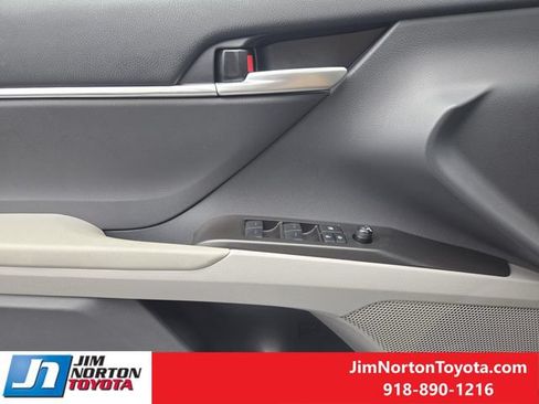 Used 2024 Toyota Camry LE w/ Convenience Package FWD image 25