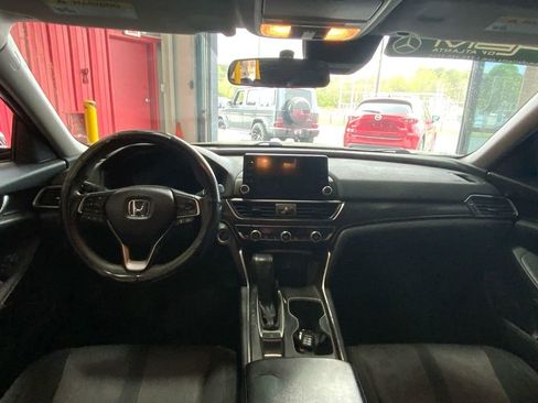 Used 2018 Honda Accord EX image 8