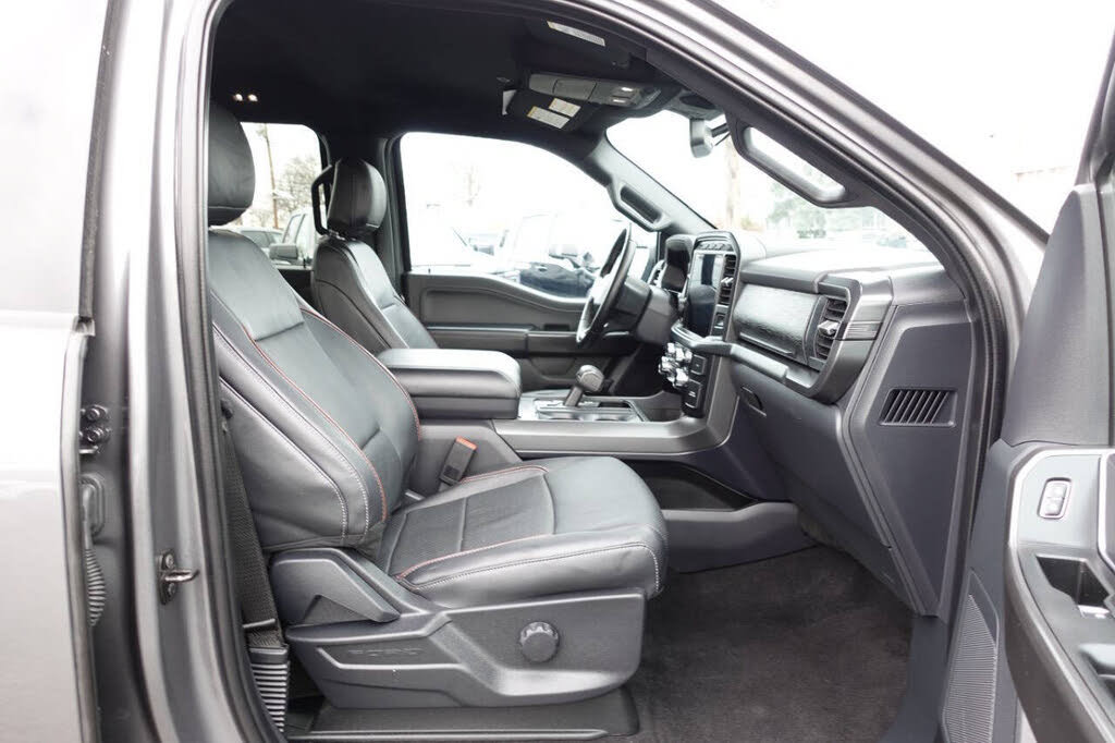 Used 2024 Ford F150 XLT w/ XLT Black Appearance Package AWD/4WD image 35