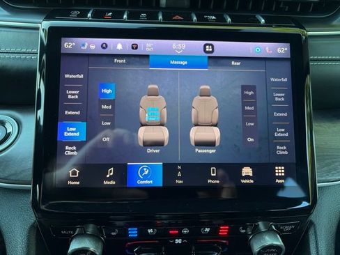Used 2022 Jeep Grand Cherokee L Overland w/ Luxury Tech Group IV AWD/4WD image 28