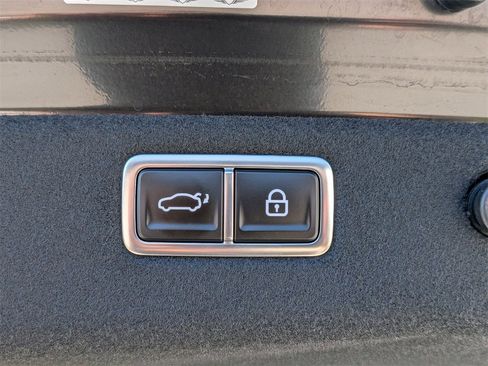 Used 2025 Genesis G70 3.3T Advanced w/ Sport Prestige Package image 30