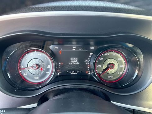 Used 2022 Dodge Charger SXT w/ Blacktop Package image 15