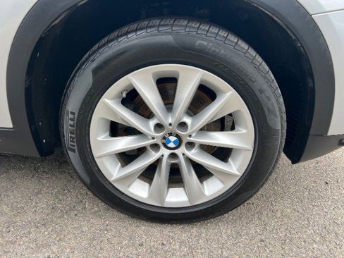 Used 2017 BMW X3 sDrive28i image 11
