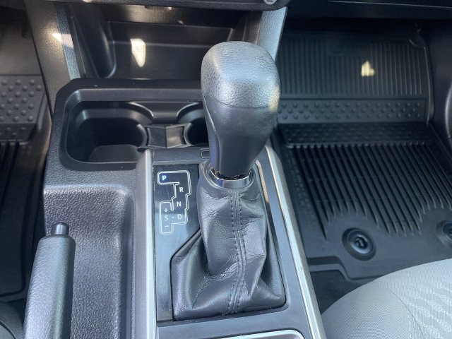 Used 2022 Toyota Tacoma SR5 w/ Black Out Package (TMS) RWD image 15
