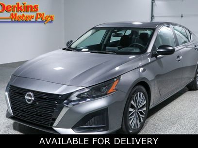 Used 2025 Nissan Altima 2.5 SV