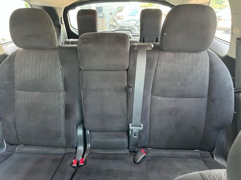 Used 2014 Nissan Pathfinder S AWD/4WD image 13