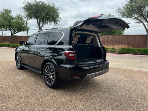 Used 2022 Nissan Armada Platinum w/ Captain's Chairs Package RWD image 14