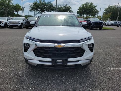 Certified 2025 Chevrolet TrailBlazer LT AWD/4WD image 8
