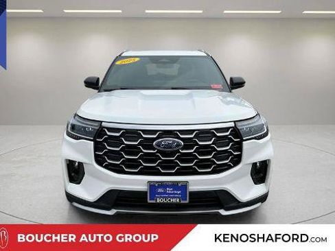 Certified 2025 Ford Explorer Platinum w/ Ultimate Package AWD/4WD image 2