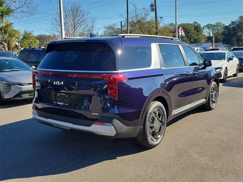 New 2026 Kia Carnival EX image 6