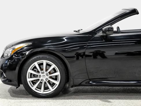 Used 2011 INFINITI G37 Convertible w/ Premium Pkg RWD image 10