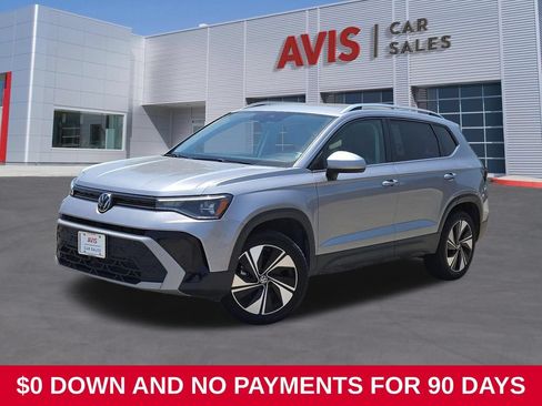 Used 2025 Volkswagen Taos SE AWD/4WD image 1
