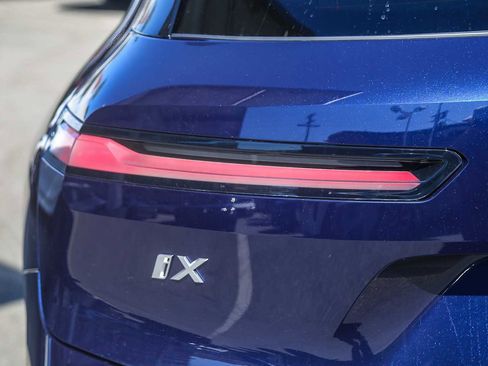 New 2026 BMW iX xDrive45 w/ M Sport Package image 7