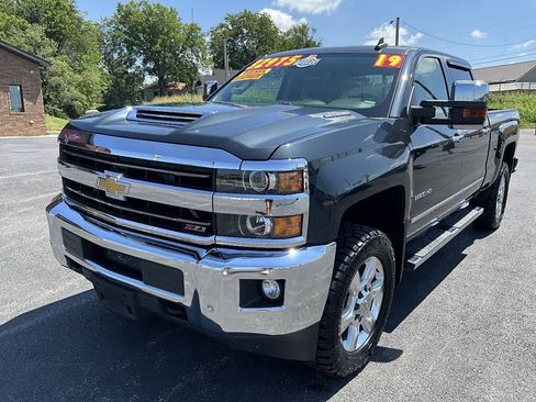 Used 2019 Chevrolet Silverado 2500 LTZ w/ Duramax Plus Package AWD/4WD image 3