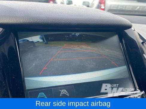 Used 2017 Chevrolet Cruze Premier FWD image 23