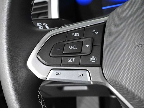 Certified 2023 Volkswagen Atlas Cross Sport SE FWD image 19