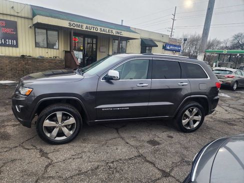 Used 2015 Jeep Grand Cherokee Overland AWD/4WD image 4