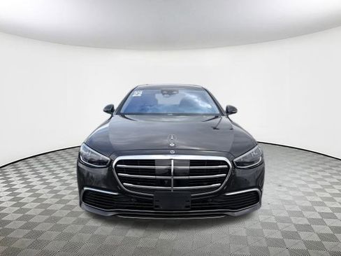 Used 2022 Mercedes-Benz S 580 4MATIC Sedan image 2