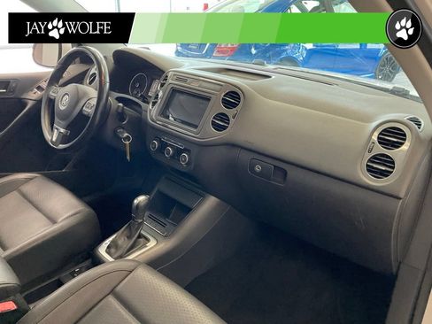 Used 2012 Volkswagen Tiguan S FWD image 16