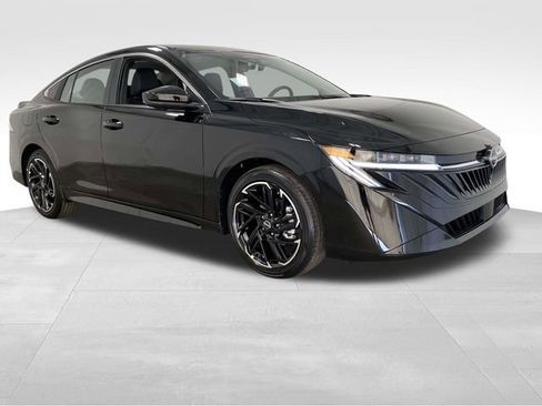 New 2026 Nissan Sentra SR FWD image 1