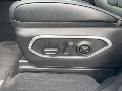New 2026 Jeep Grand Wagoneer Limited AWD/4WD image 12