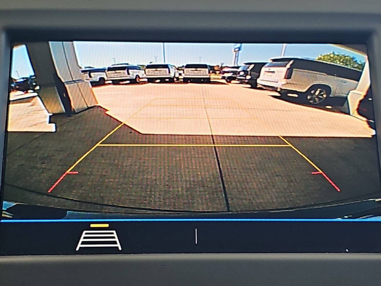 Used 2020 Chevrolet Equinox LT FWD image 28