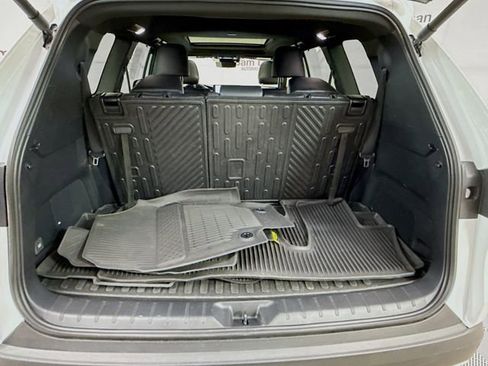 Used 2024 Toyota Grand Highlander AWD Hybrid image 27