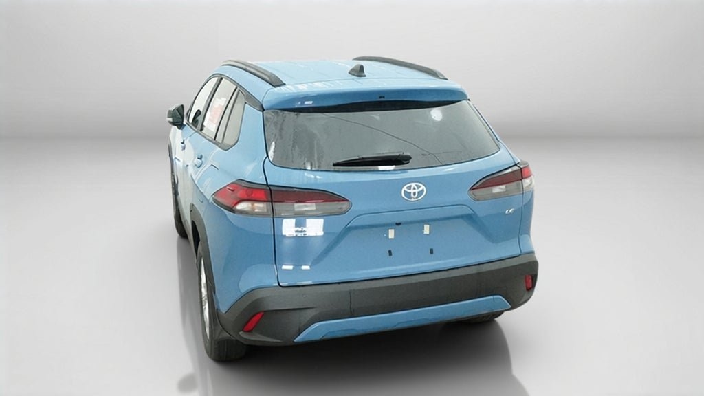 New 2026 Toyota Corolla Cross LE w/ Moonroof Package FWD image 6