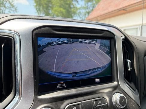Used 2021 GMC Sierra 1500 SLE AWD/4WD image 16