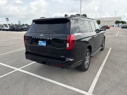 Used 2026 Ford Expedition Max Active RWD image 5