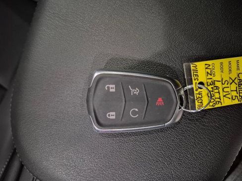 Used 2022 Cadillac XT5 Premium Luxury image 26