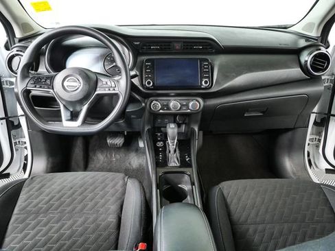 Used 2024 Nissan Kicks SV FWD image 29