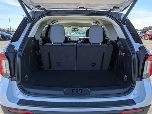 New 2026 Ford Explorer Active w/ Active Comfort Package image 30