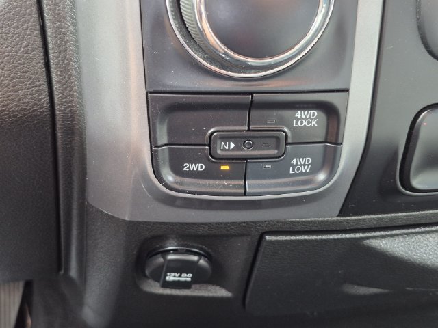 Used 2024 RAM 1500 Warlock AWD/4WD image 25