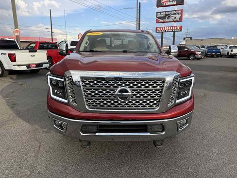 Used 2016 Nissan Titan SL RWD image 2