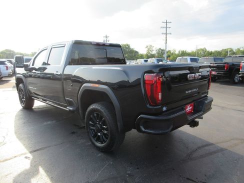 Used 2023 GMC Sierra 3500 Denali w/ Denali Black Diamond Edition AWD/4WD image 10