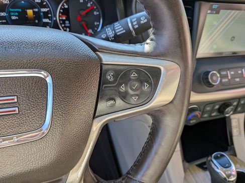 Used 2017 GMC Acadia Denali w/ Technology Package image 16