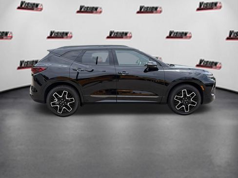 Used 2023 Chevrolet Blazer RS w/ Driver Confidence II Package AWD/4WD image 4