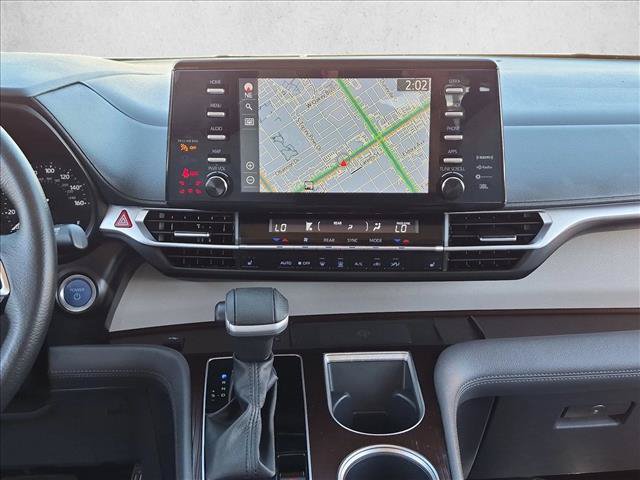 Used 2023 Toyota Sienna XLE w/ XLE Plus Package AWD/4WD image 15