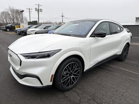 New 2025 Ford Mustang Mach-E Premium image 4