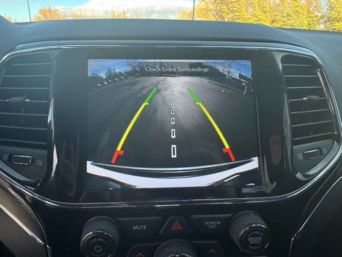 Used 2022 Jeep Grand Cherokee Limited w/ Protech Group image 23