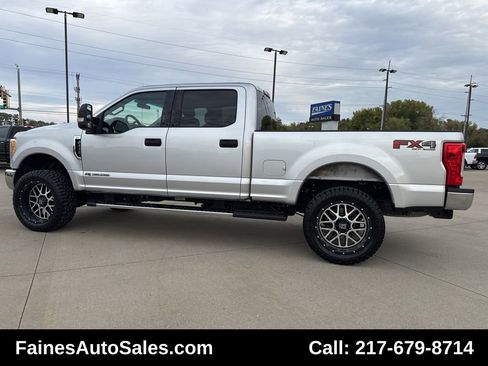 Used 2017 Ford F250 XLT w/ XLT Value Package image 12